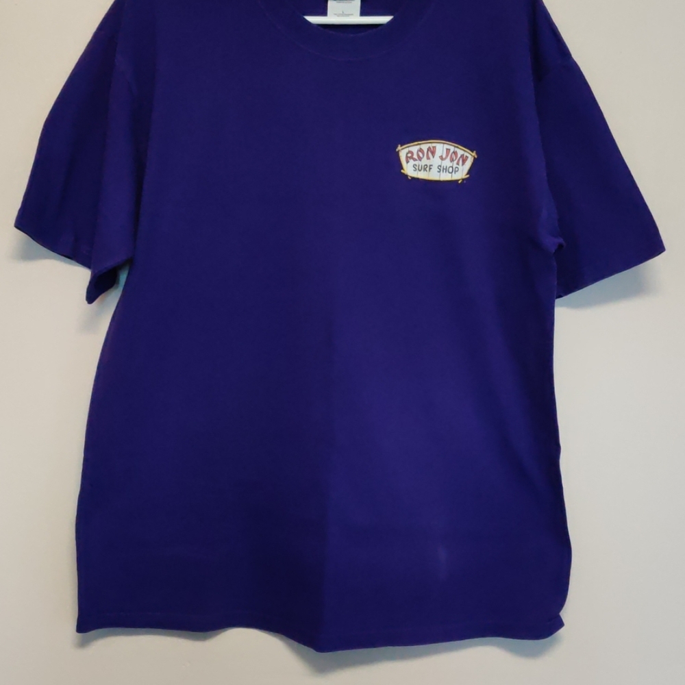 Ron Jon purple t-shirt.